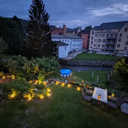 Zi2 - Urlaubsmagie - Whirlpool, Sauna Und Garten Apartman *
