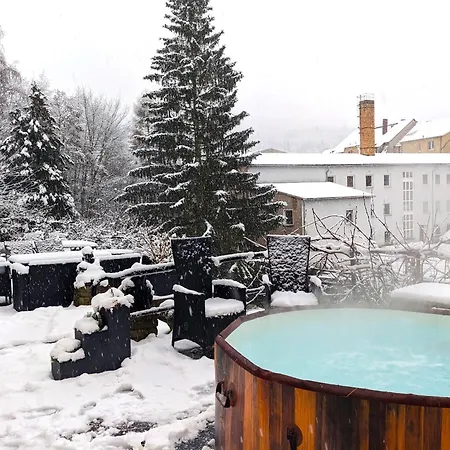 Zi2 - Urlaubsmagie - Whirlpool, Sauna Und Garten Apartman *