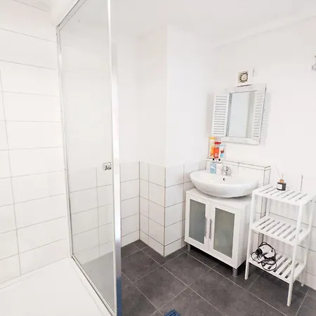 Zi2 - Urlaubsmagie - Whirlpool, Sauna Und Garten Apartment *